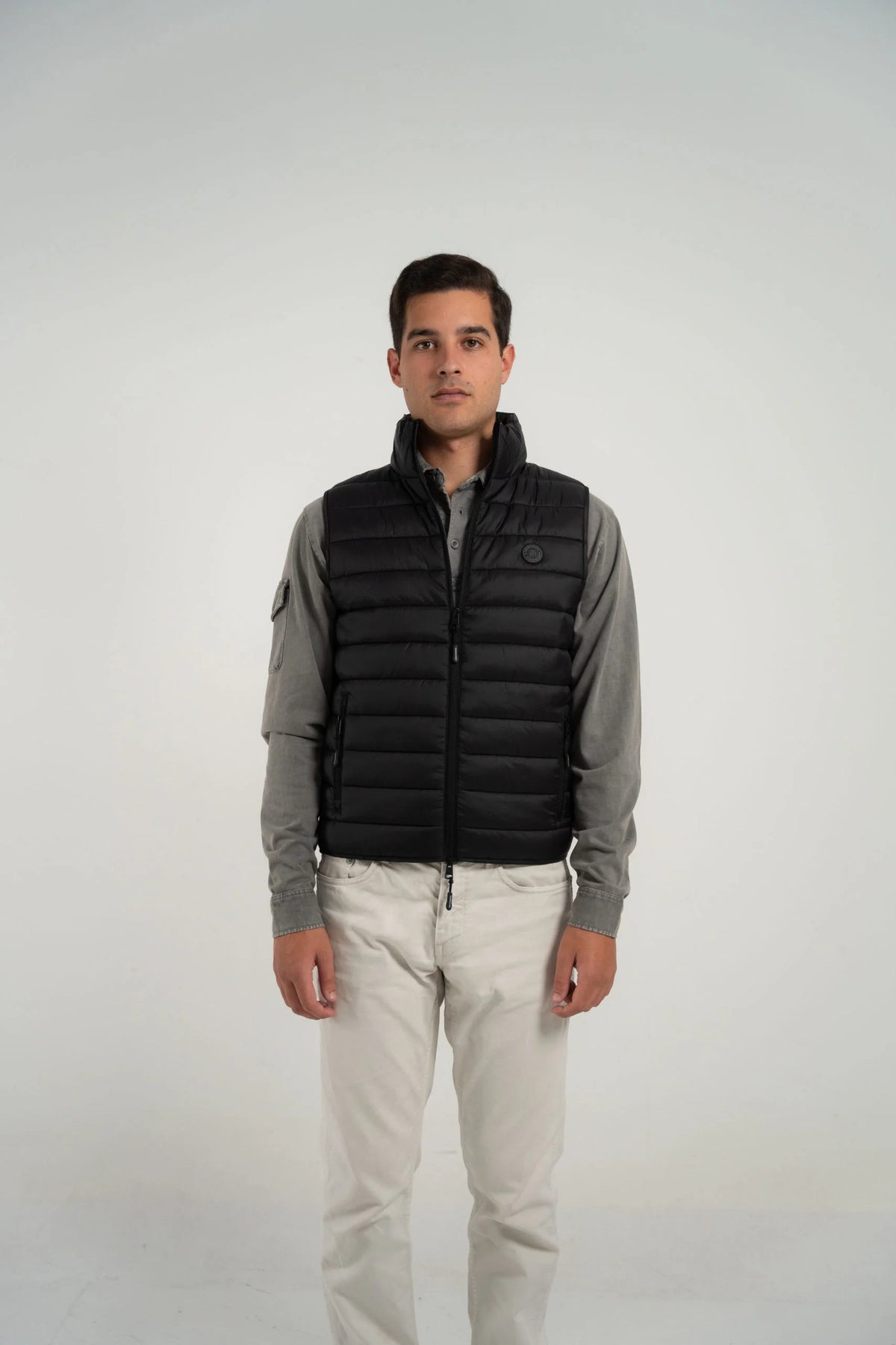 CURRO SIN MANGA NEGRO (2)