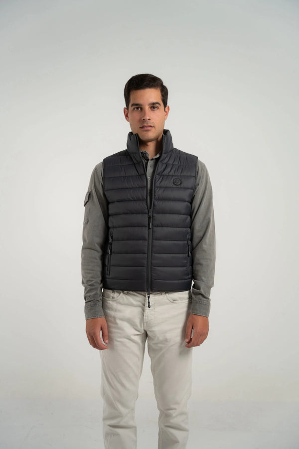 Chaleco acolchado gris oscuro