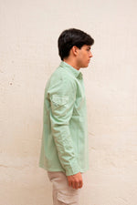 POLO-CARGO-VERDE-CHICO-LATERAL-WEARINGSVQ