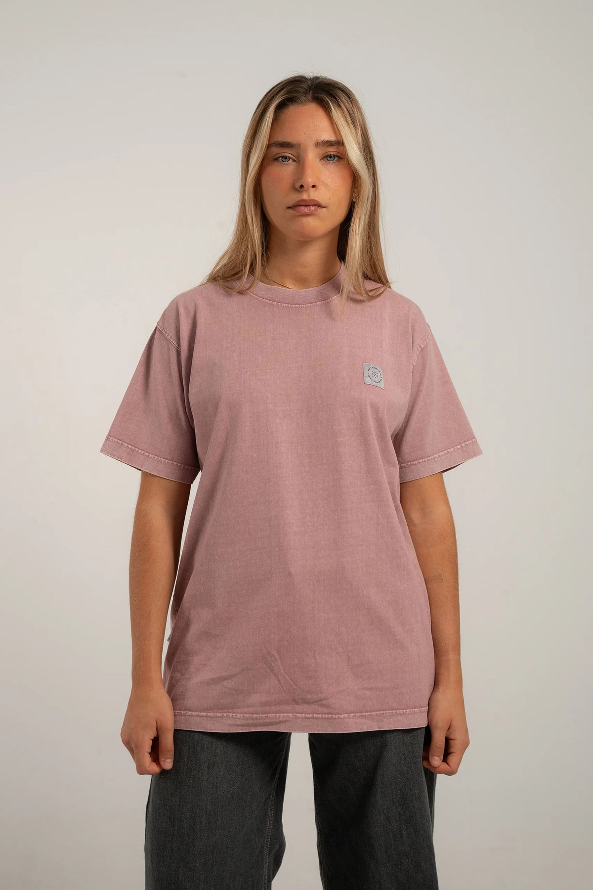 TEE-BURDEOS-CHICA-DELANTERA-WEARINGSVQ