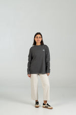 Long sleeve cargo WEARINGSVQ grafito para chica – vista frontal