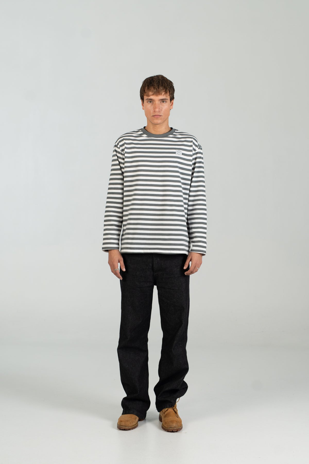 Long striped WEARINGSVQ gris y blanco para chico – vista frontal