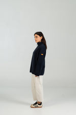 Polar half zip WEARINGSVQ azul marino para chica – vista lateral