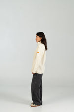 Polar half zip WEARINGSVQ blanco para chica – vista lateral