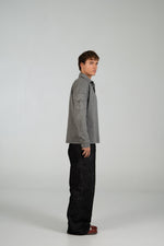 Polo cargo WEARINGSVQ gris para chico – vista lateral