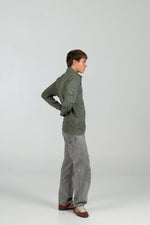 Polo cargo WEARINGSVQ verde para chico – vista lateral